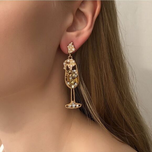 #ck1 LITTLE BIT O BUBBLY CHAMPAGNE EARRINGS - Picture 2 of 9